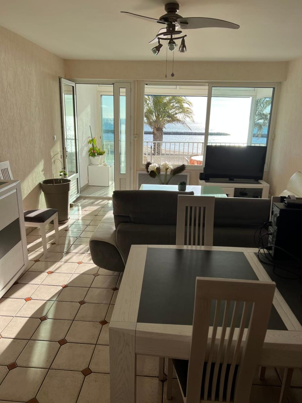 Appartement Mar E Souleu Avec Terrasse Et Vue Mer Au Grau Du Roi Le Grau-du-Roi Εξωτερικό φωτογραφία